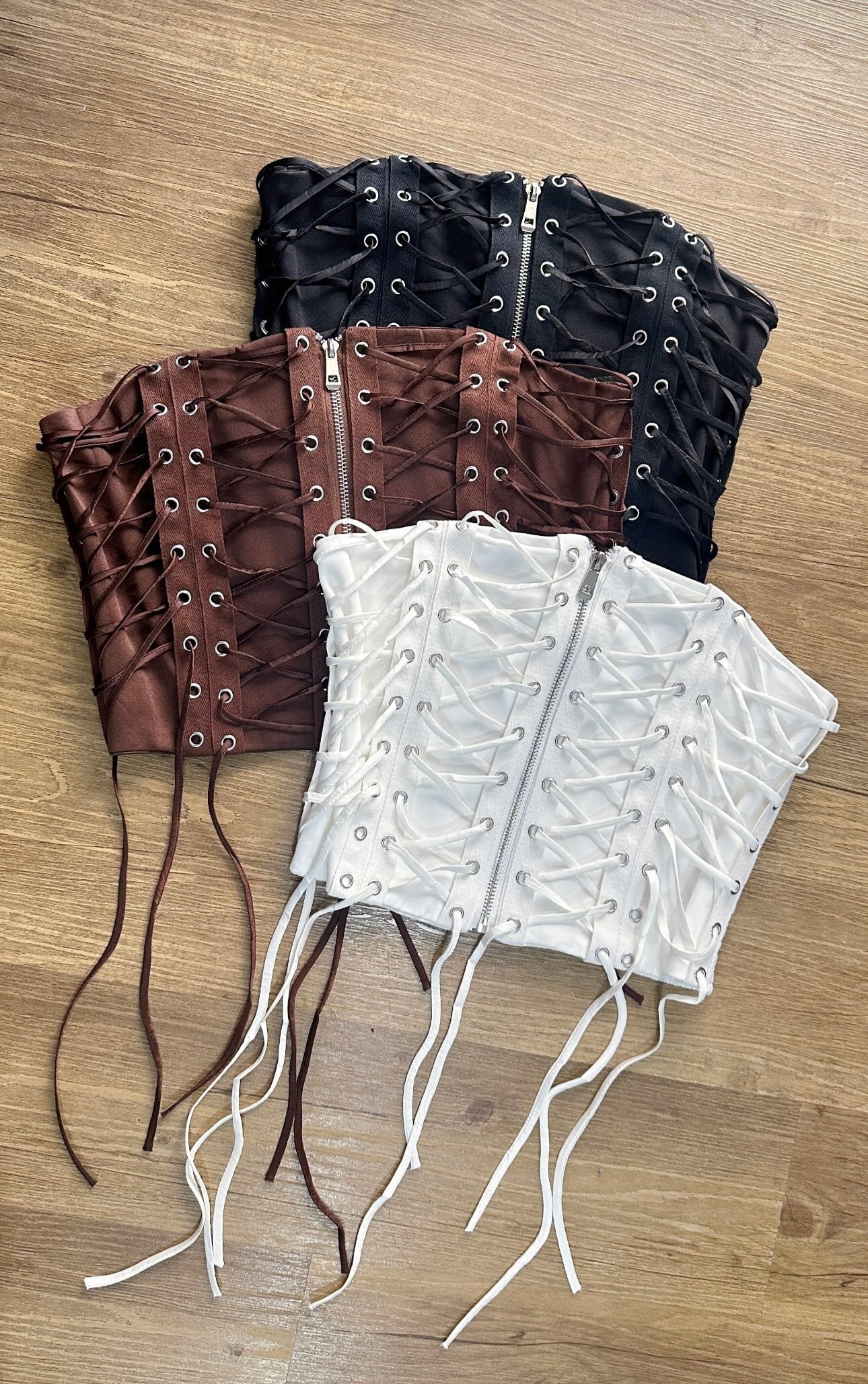 Corset Sahara – Zíper Frontal e Amarração Lateral em Ilhós - Top Alça Fina de Festa